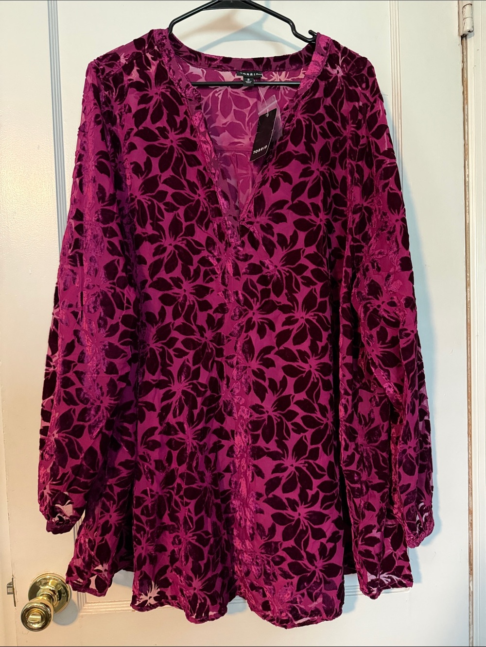 torrid Magenta Floral Velvet Burnout Tunic